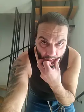 Cem-aus-Nrw-Krefeld online show from 19, 2, 2025