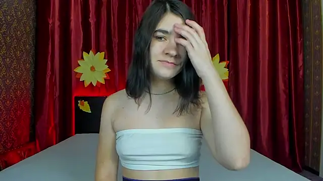  Polly Love  online show from 1, 12, 2025