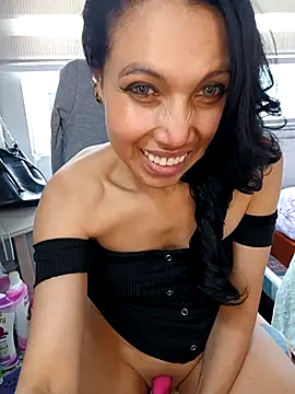 KimPielCanela online show from 20, 9, 2025