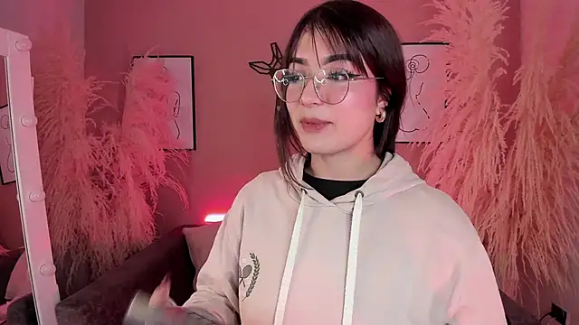 Megan mooree  online show from 11, 1, 2025