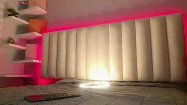 Snapshot of Megan_mooree_ chatting on 20, 7, 2026 Megan mooree online show from 20, 7, 2026