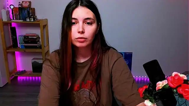 Snapshot of peaachybabe__ chatting on 30, 9, 2025 peaachybabe online show from 30, 9, 2025