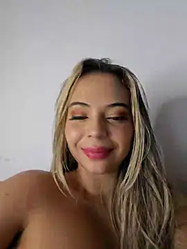 Snapshot of Antonella2_m chatting on 2, 12, 2024 Antonella2 m online show from 2, 12, 2024