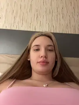Snapshot of Holly_Molii chatting on 30, 5, 2026 Holly Molii online show from 30, 5, 2026