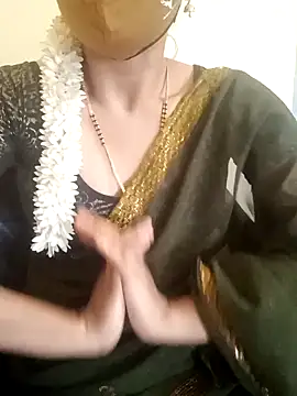 Snapshot of yourtamilcouple chatting on 23, 12, 2024 yourtamilcouple online show from 23, 12, 2024