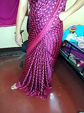 Snapshot of yourtamilcouple chatting on 21, 9, 2025 yourtamilcouple online show from 21, 9, 2025