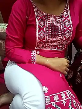 Snapshot of yourtamilcouple chatting on 10, 1, 2026 yourtamilcouple online show from 10, 1, 2026