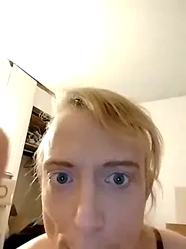 Snapshot of kdogg1976 chatting on 7, 2, 2025 kdogg1976 online show from 7, 2, 2025