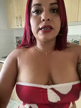 Snapshot of EmmaHot chatting on 6, 2, 2025 EmmaHot online show from 6, 2, 2025
