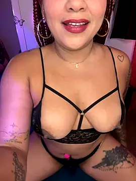 Snapshot of EmmaHot chatting on 26, 9, 2025 EmmaHot online show from 26, 9, 2025