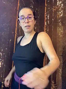 MagdalenaMedusa online show from 4, 11, 2025