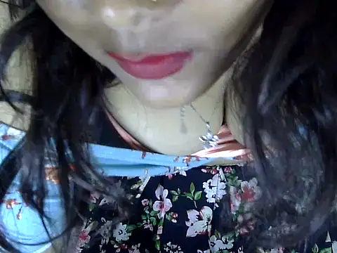 Snapshot of Kinjal_patel01 chatting on 5, 5, 2026 Kinjal patel01 online show from 5, 5, 2026