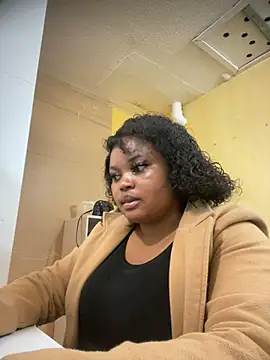 Curveysinaa online show from 3, 3, 2025