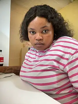 Curveysinaa online show from 7, 3, 2025