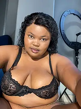 Curveysinaa online show from 18, 2, 2026