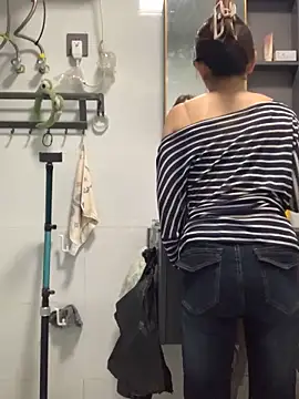 Snapshot of Aimeil chatting on 5, 4, 2026 Aimeil online show from 5, 4, 2026