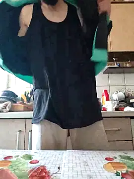 Snapshot of vulpe8400 chatting on 25, 2, 2025 vulpe8400 online show from 25, 2, 2025