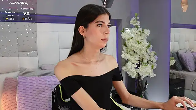 CuteAri online show from 5, 10, 2025