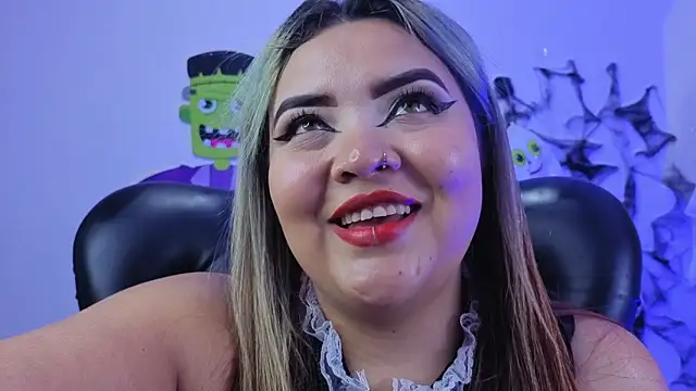 Snapshot of Agatha_humidity chatting on 9, 10, 2025 Agatha humidity online show from 9, 10, 2025