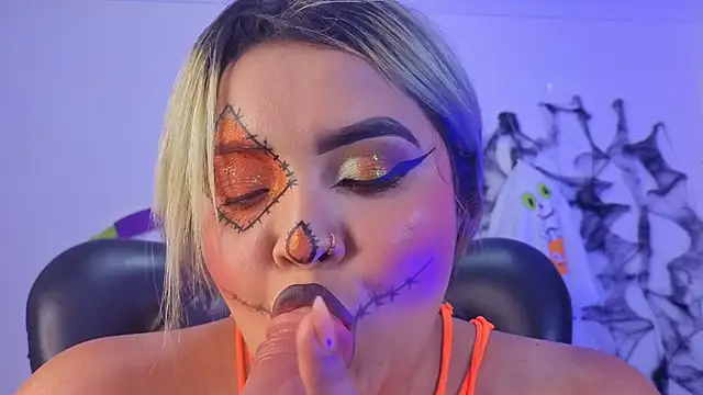 Snapshot of Agatha_humidity chatting on 18, 10, 2025 Agatha humidity online show from 18, 10, 2025