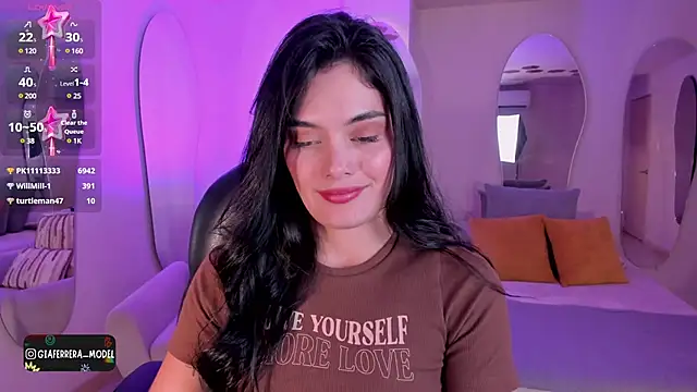 Snapshot of GiaFerrara chatting on 9, 1, 2025 GiaFerrara online show from 9, 1, 2025