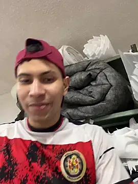 Snapshot of muchaelw3st4r8fuiz chatting on 6, 1, 2025 muchaelw3st4r8fuiz online show from 6, 1, 2025