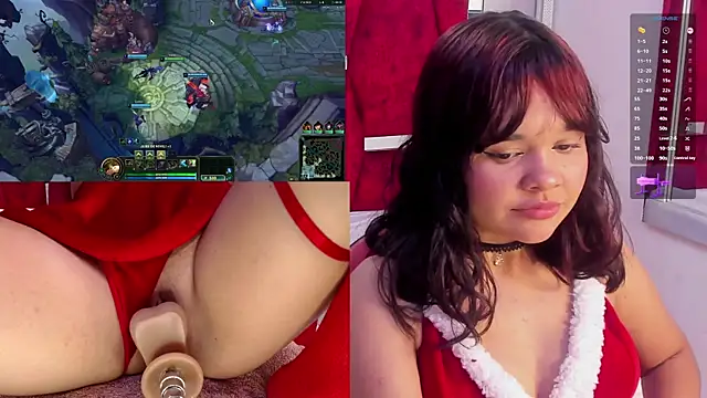 Snapshot of PetiteSalome chatting on 8, 12, 2024 PetiteSalome online show from 8, 12, 2024