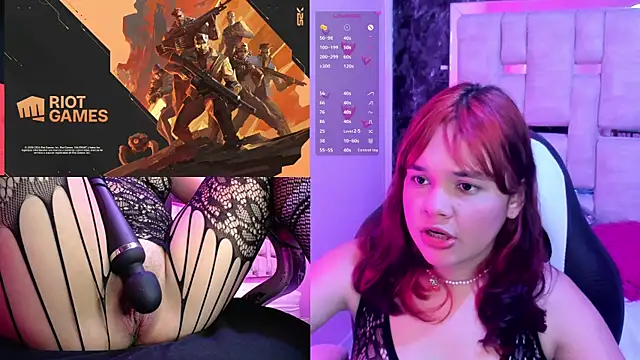 Snapshot of PetiteSalome chatting on 9, 1, 2025 PetiteSalome online show from 9, 1, 2025