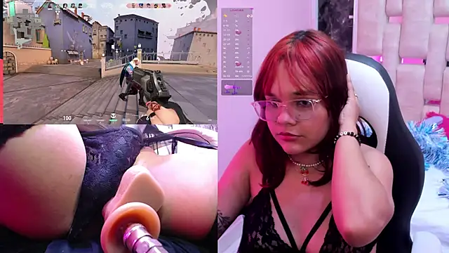 Snapshot of PetiteSalome chatting on 11, 1, 2025 PetiteSalome online show from 11, 1, 2025