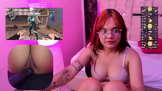 Snapshot of PetiteSalome chatting on 21, 1, 2025 PetiteSalome online show from 21, 1, 2025