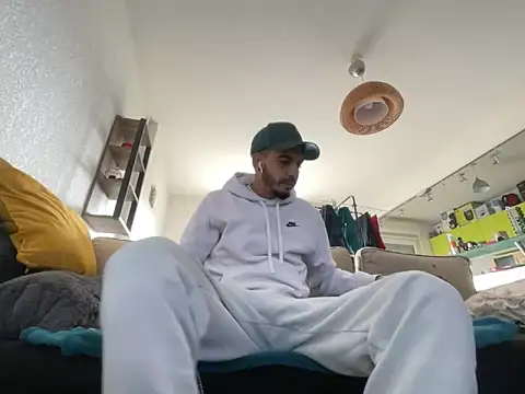 Rebeu313 online show from 16, 1, 2025