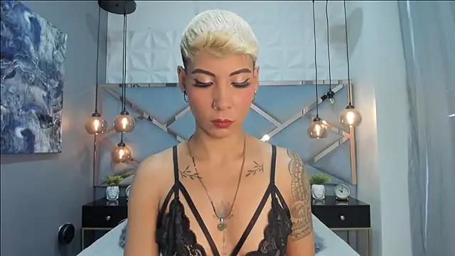 MiaMorgan  online show from 15, 1, 2025