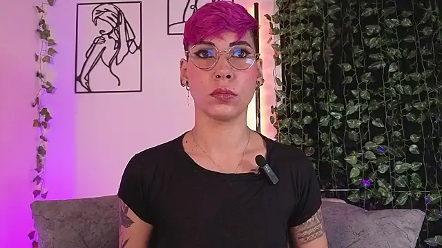 Snapshot of MiaMorgan_ chatting on 8, 2, 2026 MiaMorgan online show from 8, 2, 2026