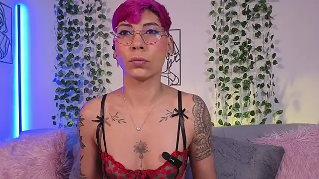 Snapshot of MiaMorgan_ chatting on 3, 3, 2026 MiaMorgan online show from 3, 3, 2026