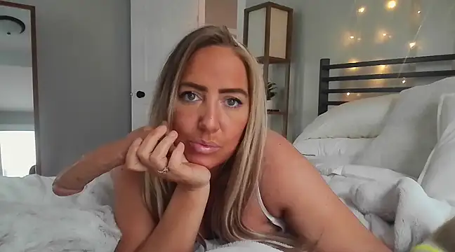 sunshinekisses online show from 26, 1, 2025