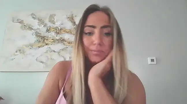 sunshinekisses online show from 6, 3, 2025