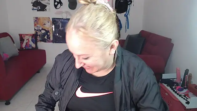 emperabigbootybigass online show from 15, 10, 2025