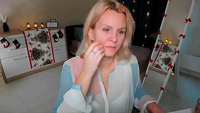 Louisa Bay online show from 21, 12, 2024