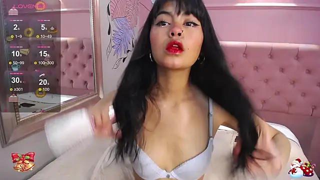 Snapshot of MadameDamn chatting on 6, 12, 2024 MadameDamn online show from 6, 12, 2024