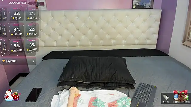 Snapshot of MadameDamn chatting on 23, 12, 2024 MadameDamn online show from 23, 12, 2024