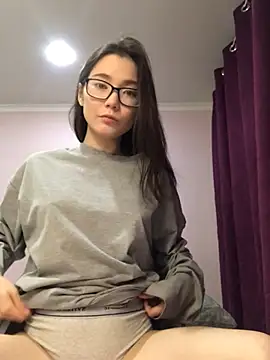Snapshot of Milka23 chatting on 28, 12, 2024 Milka23 online show from 28, 12, 2024
