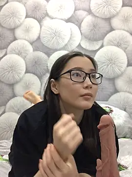 Snapshot of Milka23 chatting on 21, 2, 2025 Milka23 online show from 21, 2, 2025