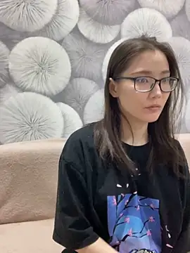Snapshot of Milka23 chatting on 8, 3, 2025 Milka23 online show from 8, 3, 2025