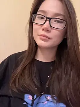 Snapshot of Milka23 chatting on 21, 9, 2025 Milka23 online show from 21, 9, 2025