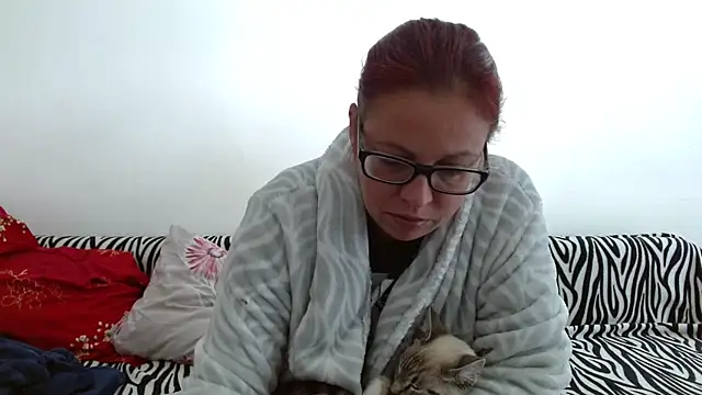 LadyHellene online show from 28, 9, 2025