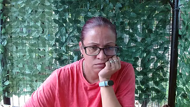 Snapshot of LadyHellene chatting on 5, 7, 2026 LadyHellene online show from 5, 7, 2026