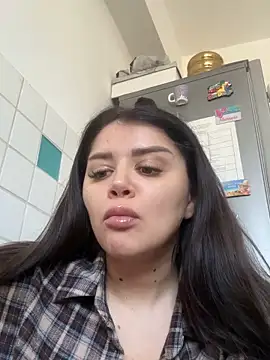 Amberseyes online show from 15, 5, 2026