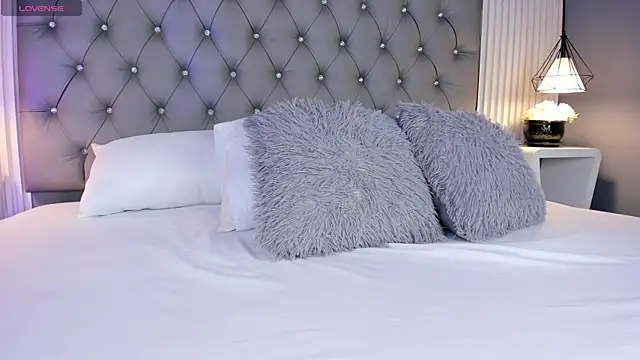 VioletthaRous online show from 18, 3, 2026