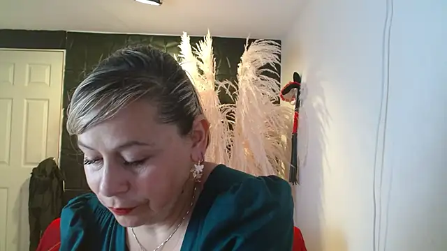 CINTHIA1609 online show from 12, 1, 2026