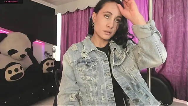 Coral Gibson online show from 5, 12, 2025